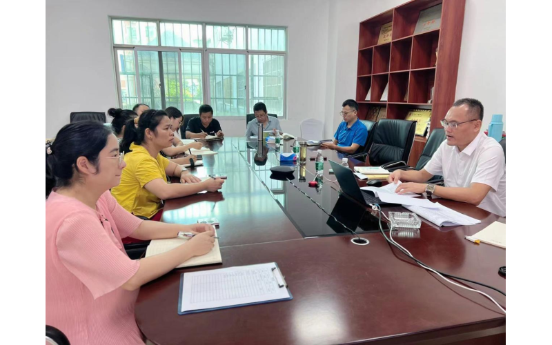 海南地质综合勘察设计院召开党支部政治理论学习会